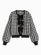 סוודר דגם גלי