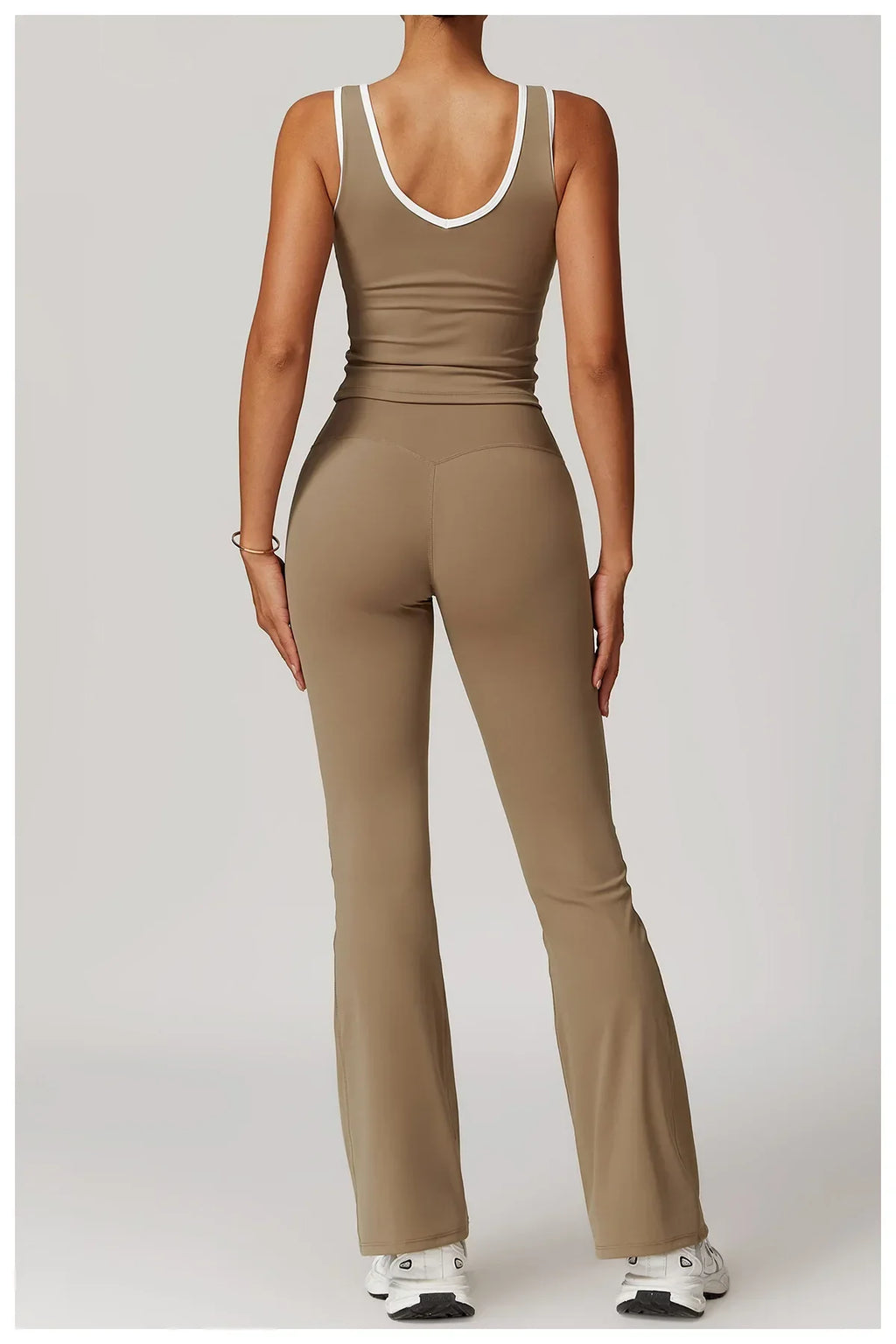 סט יוגה- קלואי- עם טופ