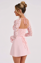 שמלת דגם לירי